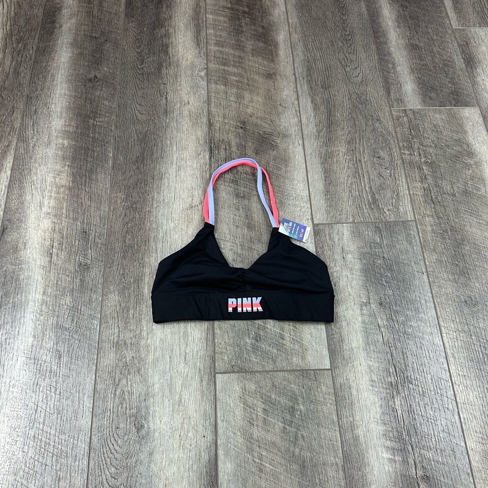 VS‎ Black Halter Sports Bra